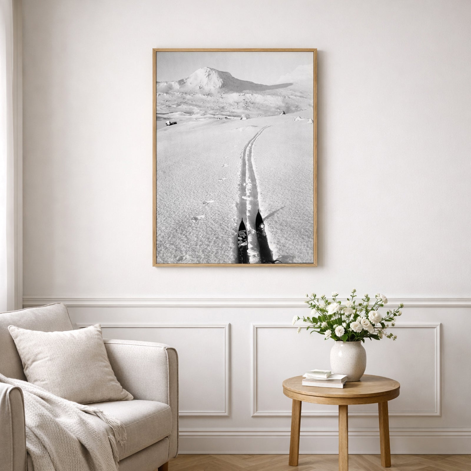 En Løipe med Skispidse as wall art in an inspiring interior setting